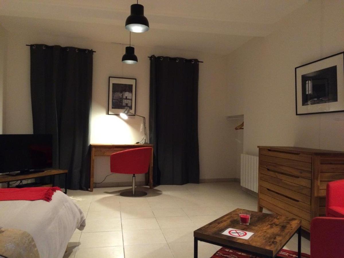 Le Studio Du Chateau Auriac-sur-Vendinelle المظهر الخارجي الصورة